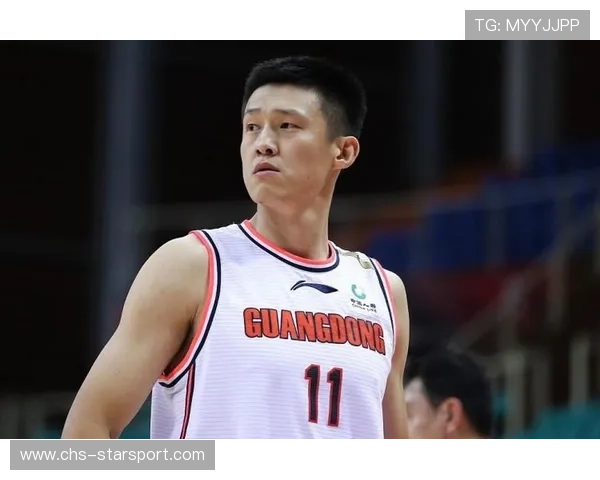 周鹏拼抢冲板带队顶住，深圳把优势守到终场，周鹏发文